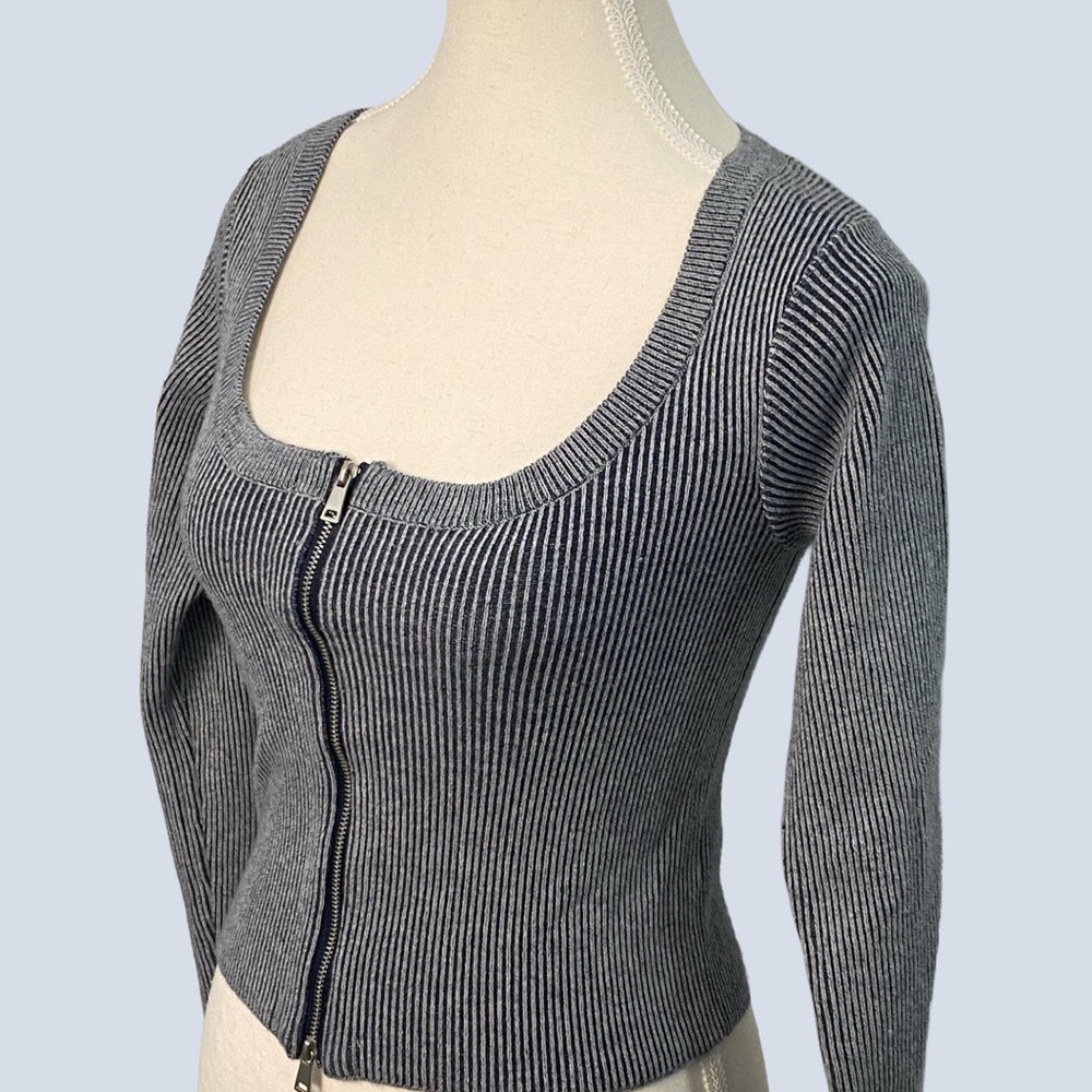 NWT Wild Fable Gray Ribbed Zip Front Sweater Top